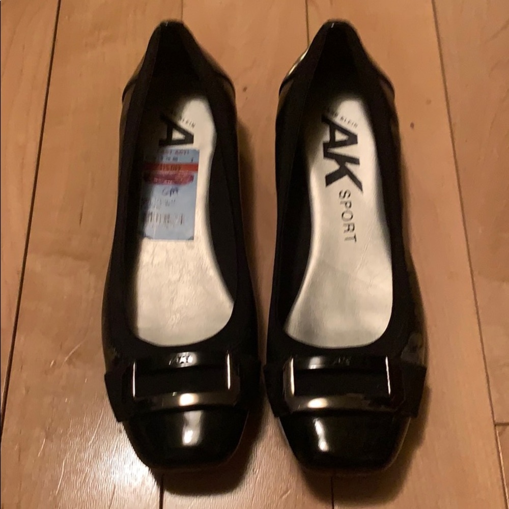 AK sport flats